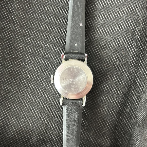 Old watch - Picture 2 of 2